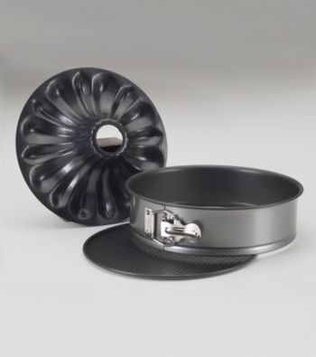 Nordic Ware® Pro Form Bundt Fancy Springform with Two Bottoms