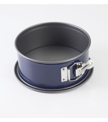 Nordic Ware® Pro Form 7