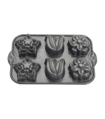 Nordic Ware® Pro Cast Floral Bouquet Cupcake Pan