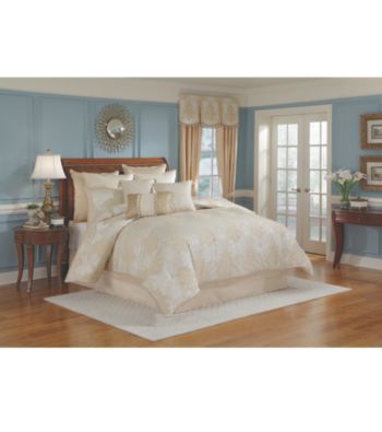 Biata 4-pc. Comforter Set by Veratex®