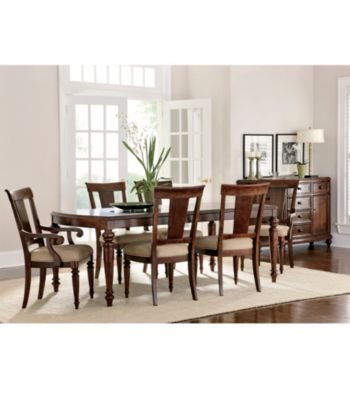 Wynwood® Liberty Hill Dining Room Collection