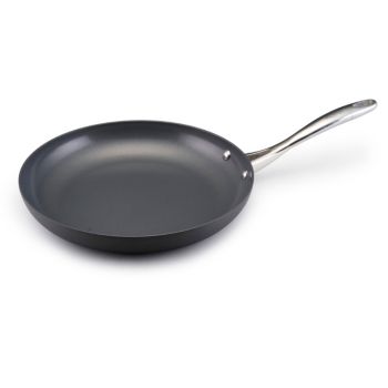 Earth Pan® Hard Anodized Skillet