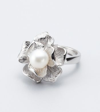 Freshwater Pearl Flower Sterling Silver Ring
