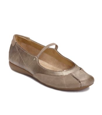 A2® by Aerosoles 