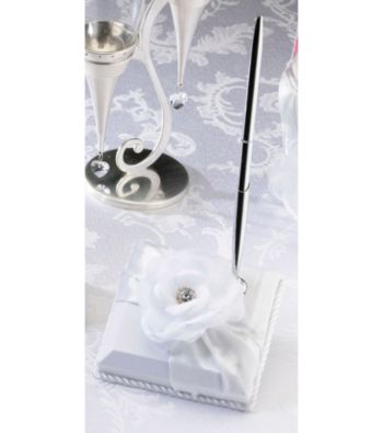 Lillian Rose® White Rose Pen Set