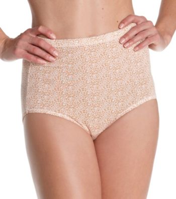 Bali® Fits Your Curves Comfort Briefs - Baby Giraffe