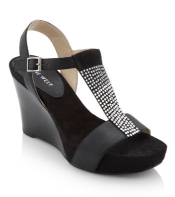 nine west sandals discontinued