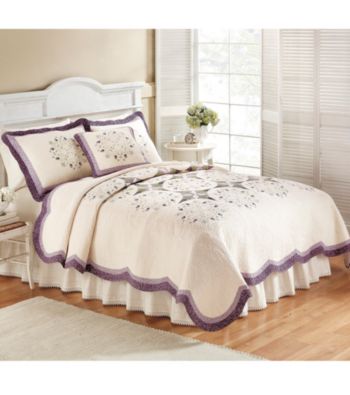 Ella Quilt by LivingQuarters