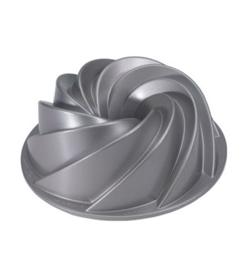 Nordic Ware® Heritage Bundt Pan