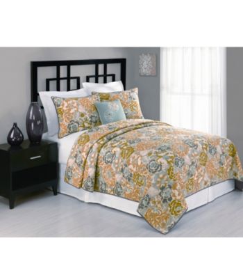 Mya Quilt by LivingQuarters
