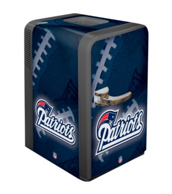 Boelter Brands New England Patriots Portable Party Fridge