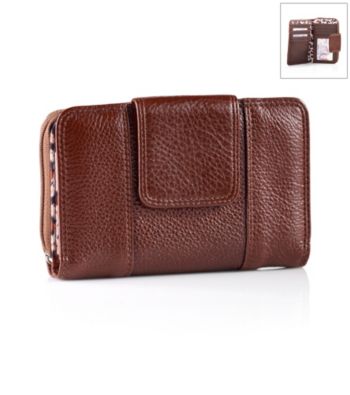 Relativity® Tab Zip Around Getaway Wallet
