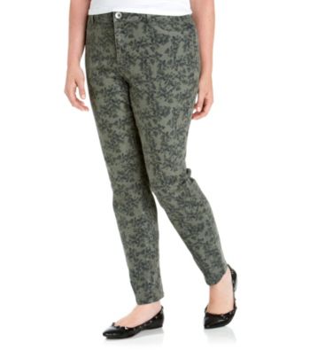 Fall Plus-Size Fashion