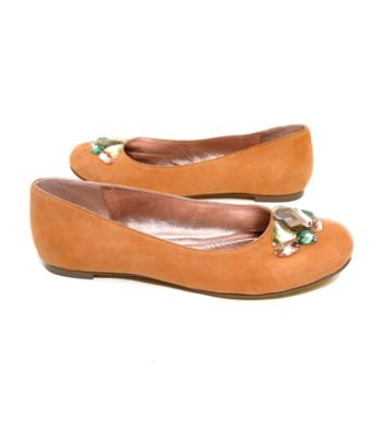 Barefoot Tess 