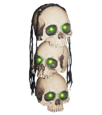 Light Up Stacked Skulls