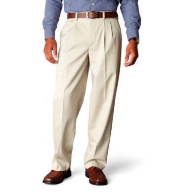 Dockers® Men's Relaxed Fit Pleated Signature Khaki