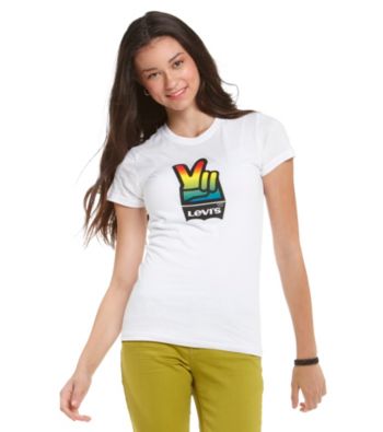 Levi's® Juniors' Peace Sign Graphic Tee