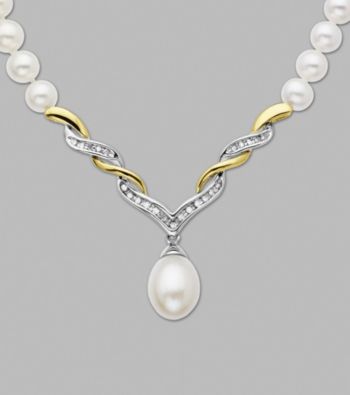 Freshwater Pearl and Diamond Necklace