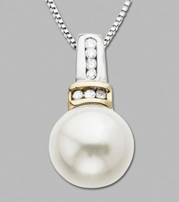 Pearl And Diamond Pendant
