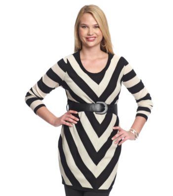 Belle du Jour Juniors' Plus Size Chevron Tunic