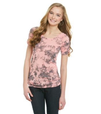Eyeshadow® Juniors' Floral Print Cinch Tee