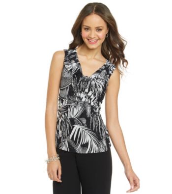 Cable & Gauge® Fern Print Mesh Tank
