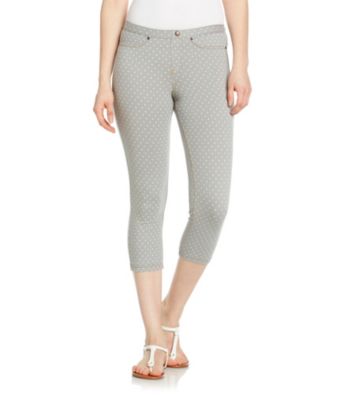 HUE® Swiss Dot Jeans Capri