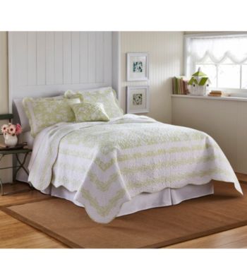 Shadow Rose Quilt by MaryJane's Home