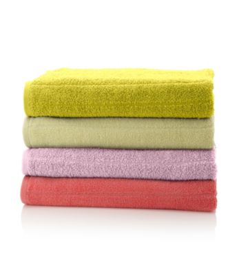 LivingQuarters Loft EcoLite Bath Towel Collection