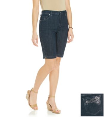 Gloria Vanderbilt® Petites' Blue Denim Bermuda with Embroidered Back Pocket