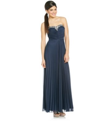 Bee Darlin' Juniors' Strapless Pleated Gown