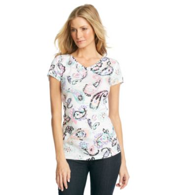 Relativity® Petites' Printed V-neck Tee