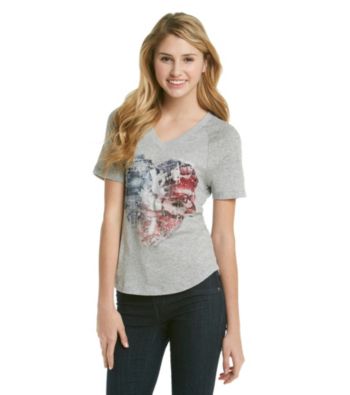 Mambo® Juniors' V-neck Dolman Heart Screen Tee