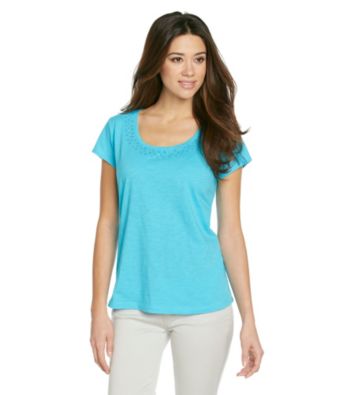 Relativity® Petites' Clear Sequin Scoopneck Tee