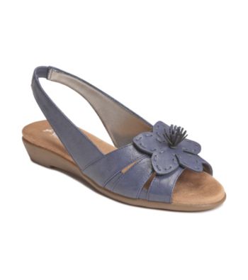 A2® by Aerosoles 