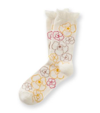 Relativity® Scalloped Floral Socks