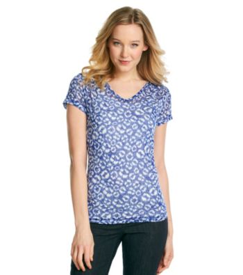 Relativity® Petites' Short Sleeve V-Neck Ruched Shoulder Burnout Tee