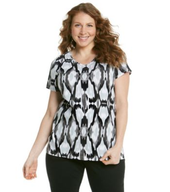 Relativity® Plus Size Printed V-neck Tee