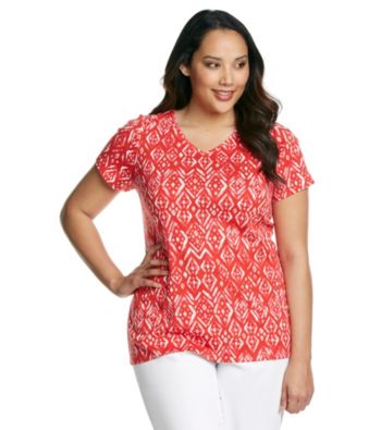 Relativity® Plus Size Diamond Printed V-neck Tee