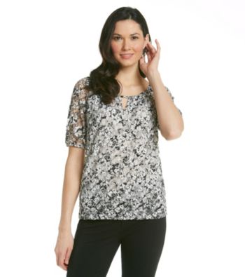AGB® Short Sleeve Keyhole Floral Printed Knit Top
