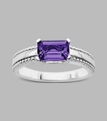 Sterling Silver Ring with Amethyst