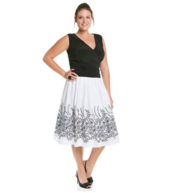 Jessica Howard® Plus Size Surplice Party Dress
