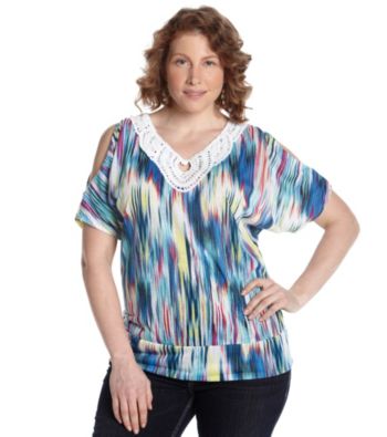 AGB® Plus Size Crinkle Knit Top