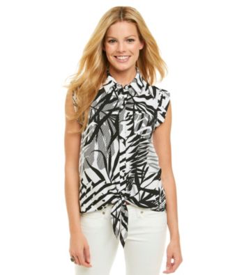 AGB® Printed Woven Tie-Front Shirt