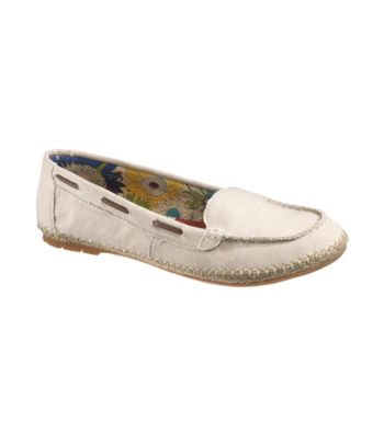 Hush Puppies® 