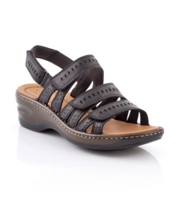 clarks artisan sandals discontinued