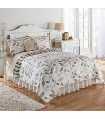 Salena Quilt by LivingQuarters