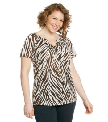 AGB® Plus Size Printed Crinkle Top