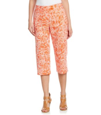 Briggs New York® Traditional Waistband Leaf Print Cropped Pants