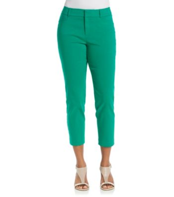 AGB® Petites' Solid Twill Capri